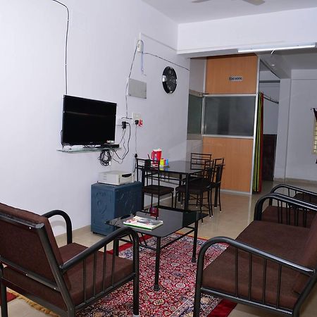 Hotel Tranquil Hospitality à Bhubaneswar Extérieur photo