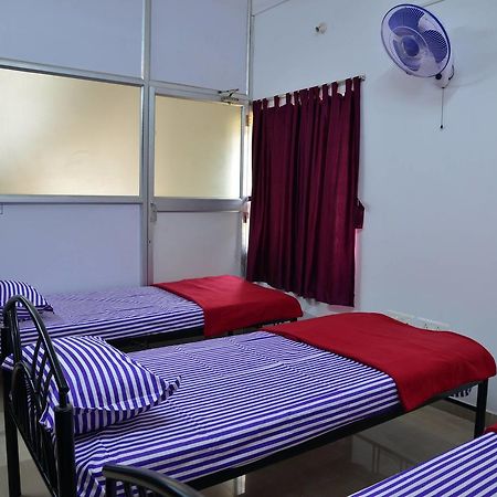 Hotel Tranquil Hospitality à Bhubaneswar Extérieur photo