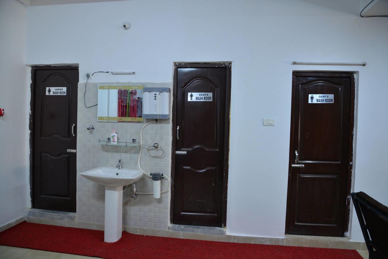 Hotel Tranquil Hospitality à Bhubaneswar Extérieur photo